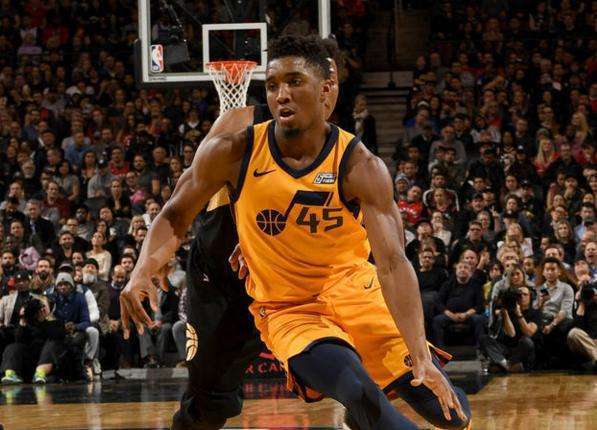 在与法国队 在与法国队